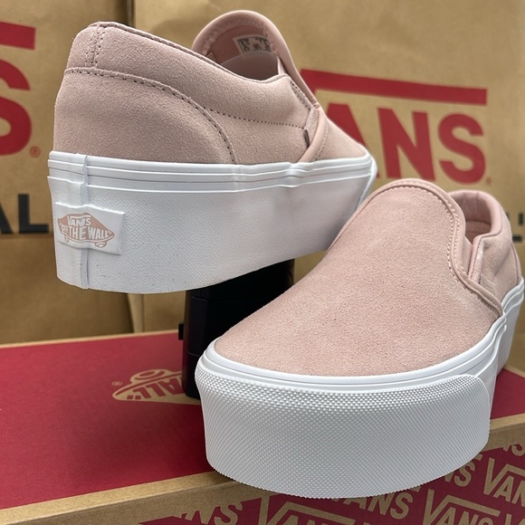 Vans WMNS Platform Sneakers Classic Slip-On Stackform
Mono Embroidery Rose Smoke - Picture 9 of 16